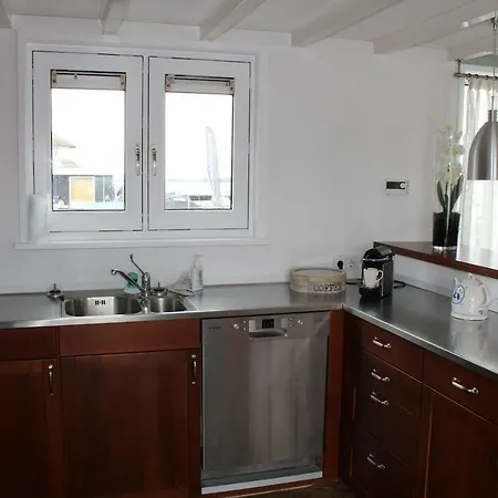 Watervilla / Houseboat Loosdrecht